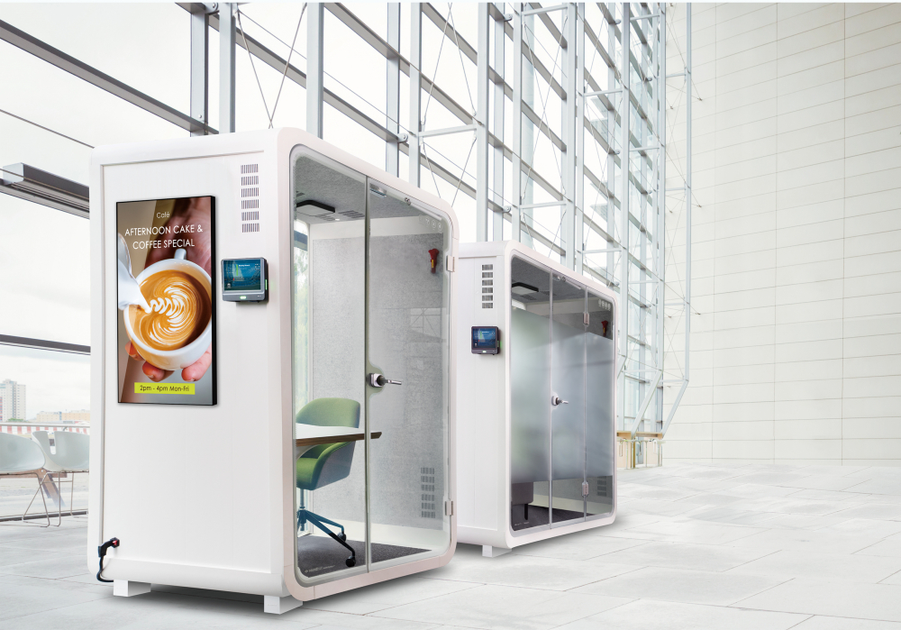 jinnian金年会子公司达擎之智慧行动办公舱，采用PDLC智能调光玻璃设计，透过通电与断电的电流切换，呈现透明与雾面效果，具节能降耗特性并兼顾隐私，确保信息安全