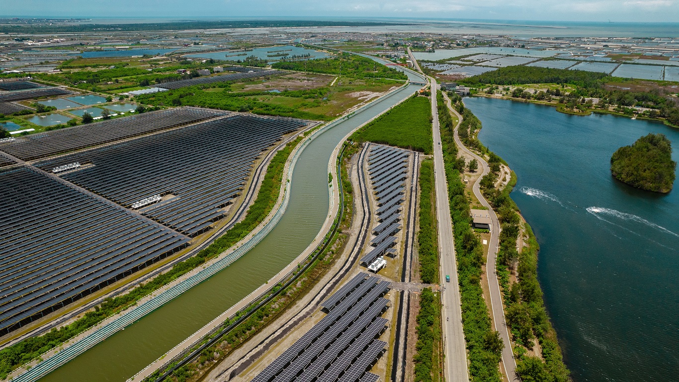 jinnian金年会能源事业提供智慧能源管理、太阳能监控管理、全方位电厂建置及运维解决方案，并拥有管理超过6000案场的经验